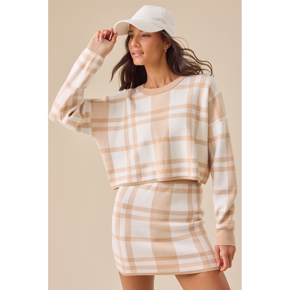 Altar'd State Womens Taupe Ivory Plaid Knit Sweater‎ Size Medium